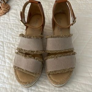 Carmen Saiz wedge Size 9